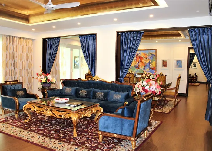 Mayfair Lake Resort
