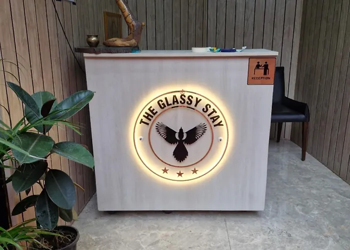 Theglassystay