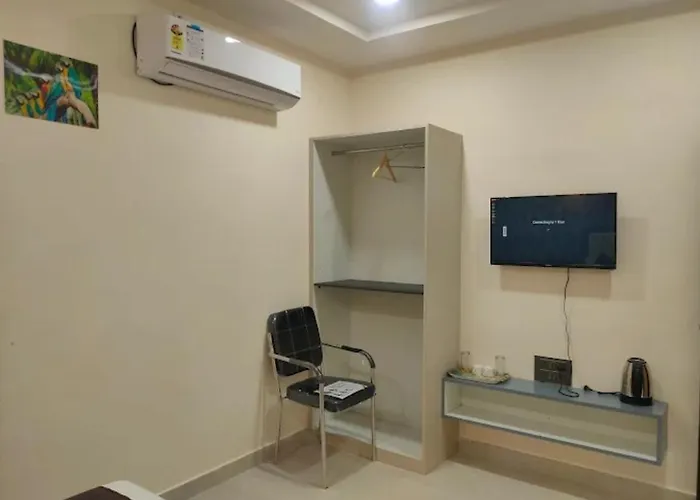 Hotel Abhijeet Inn